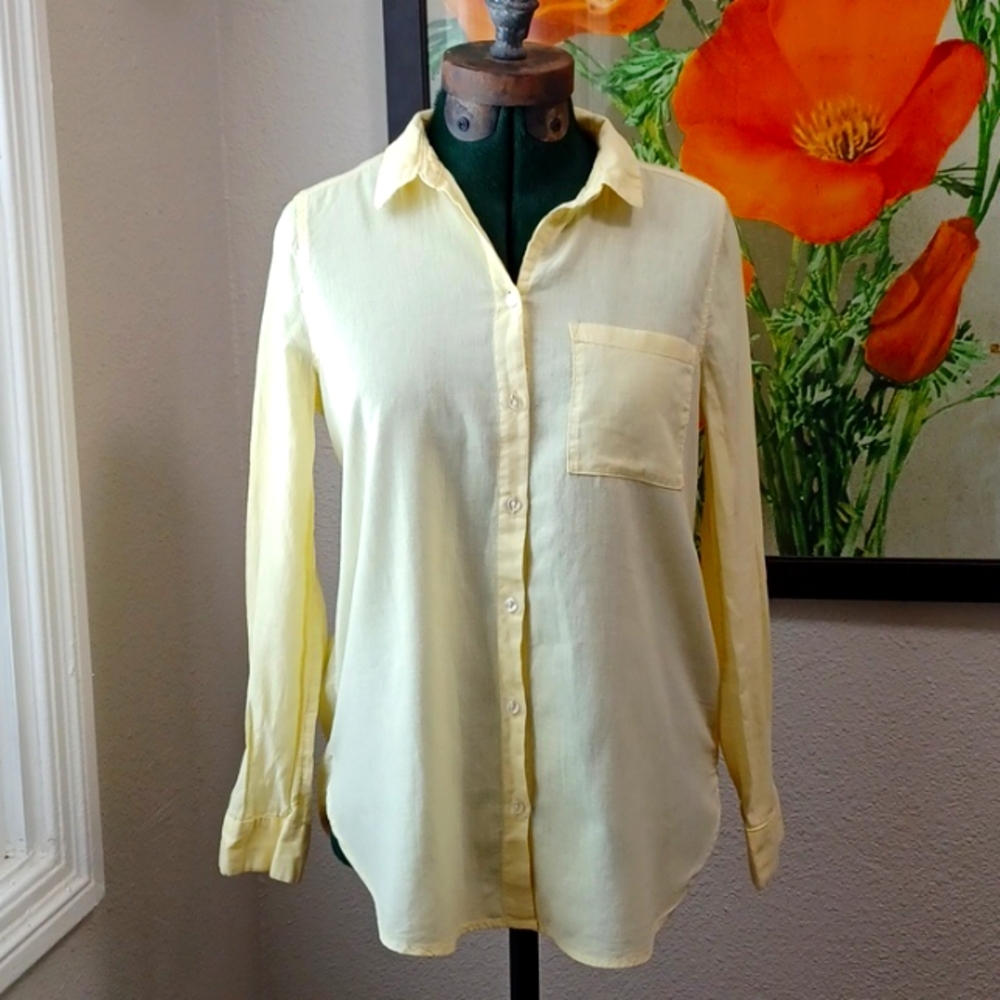 H&M Divided yellow button-up blouse
